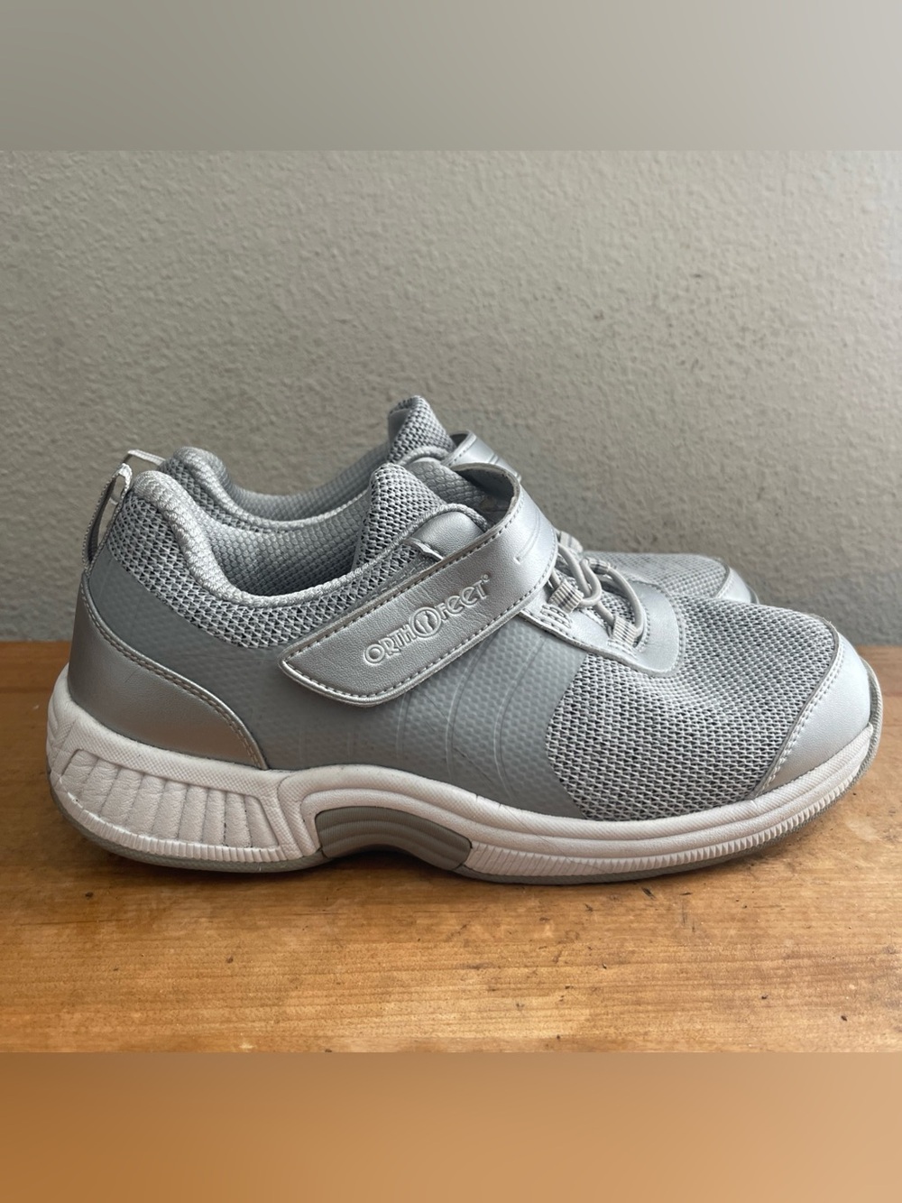 Orthofeet Coral Shoes Women’s Gray Walking Comfort Orthopedic Sneakers 8.5 W